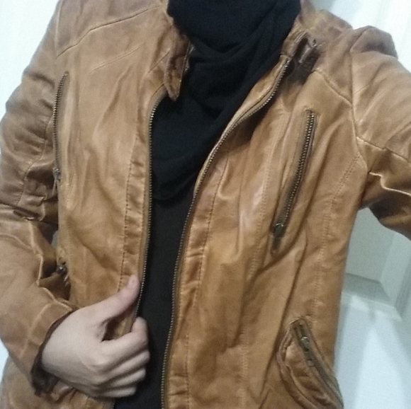 Faux leather jacket - Picture 6 of 9